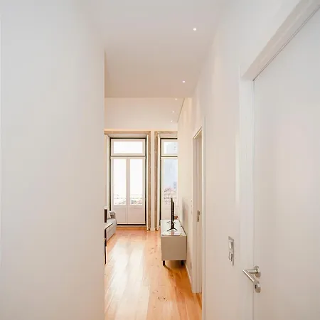 Liiiving In Porto-mouzinho Oporto