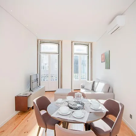 Liiiving In Porto-mouzinho Apartment