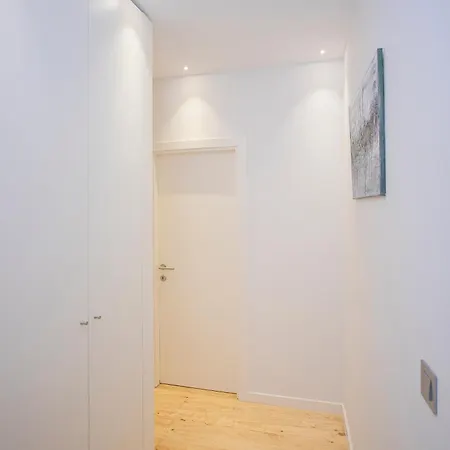 Liiiving In Porto-mouzinho شقة *