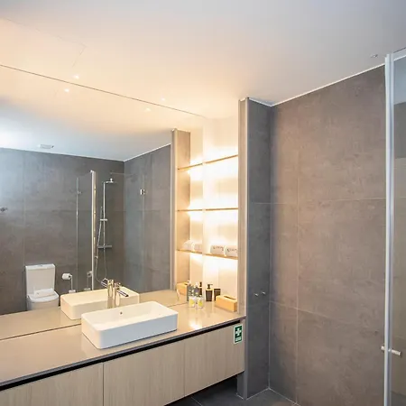 Liiiving In Porto-mouzinho شقة بورتو