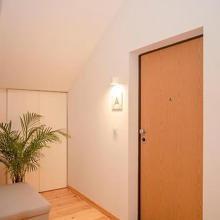 Liiiving In Porto-mouzinho Apartment