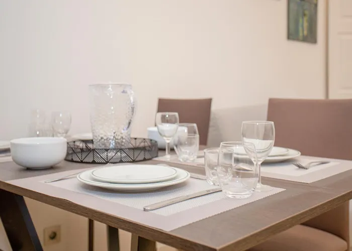 Liiiving In Porto-mouzinho Apartment *