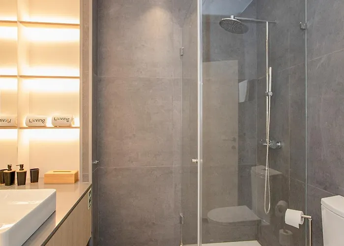 Liiiving In Porto-mouzinho * Porto