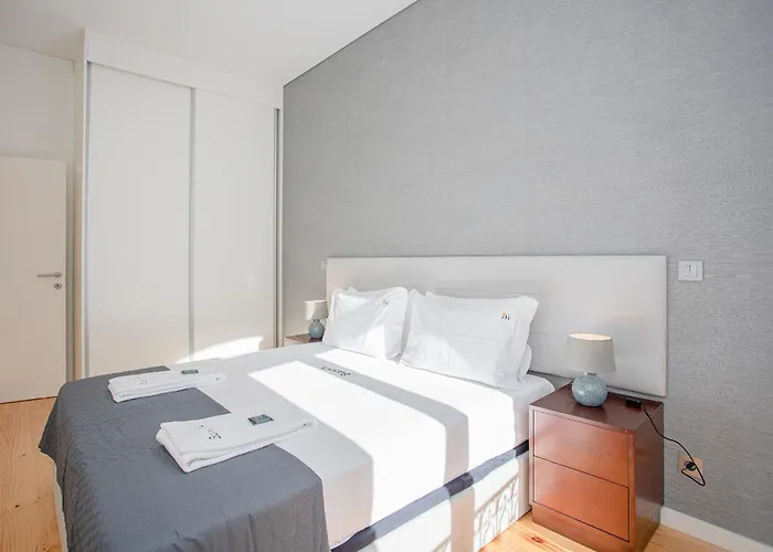 Liiiving In Porto-mouzinho