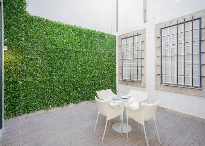 Liiiving In Porto-mouzinho Apartament