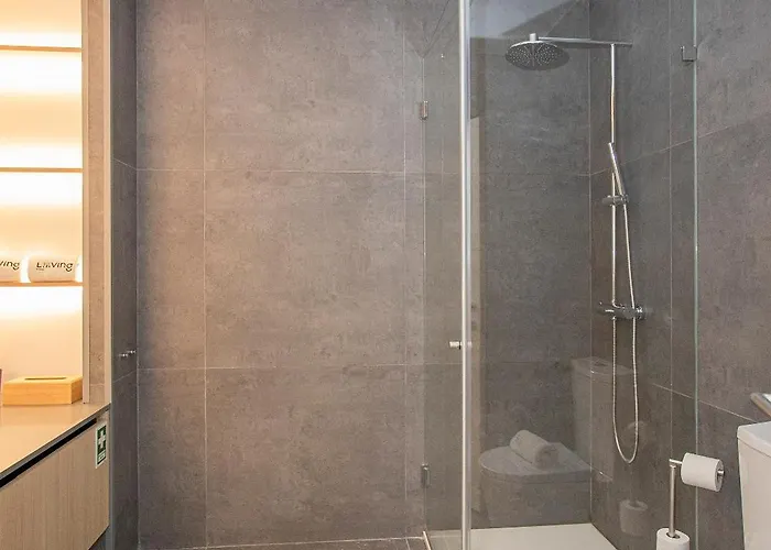 Liiiving In Porto-mouzinho