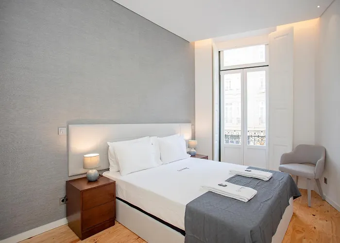 Liiiving In Porto-mouzinho Apartment