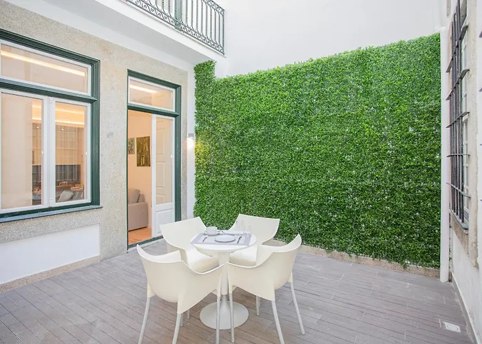 Liiiving In Porto-mouzinho Apartment *